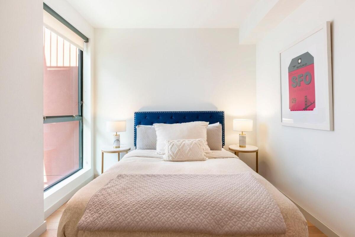 2br Hollywood Luxurious Apartment